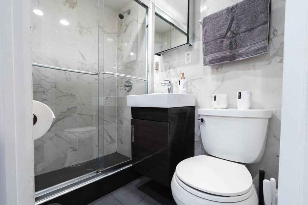 Pangsapuri 69-3c Stylish Lower East Side 1br